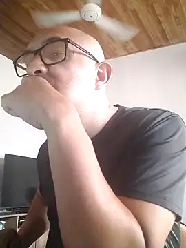 Snapshot of jorge406 chatting on 02-08-26, 01:58 jorge406 online show from 02-08-26, 01:58