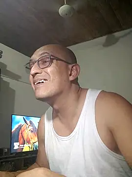 Snapshot of jorge406 chatting on 02-12-26, 12:05 jorge406 online show from 02-12-26, 12:05