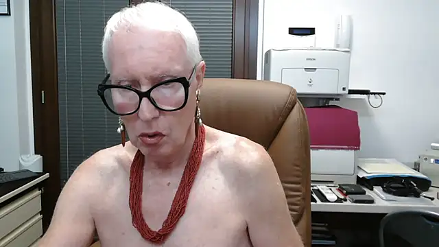 Snapshot of ROBY_SWEETHOT chatting on 09-13-25, 10:09 ROBY SWEETHOT online show from 09-13-25, 10:09