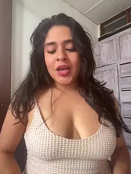 EmilyNoir1 online show from 07-28-26, 05:45