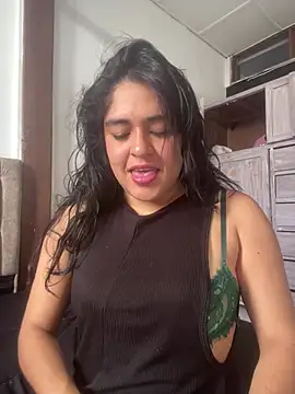 EmilyNoir1 online show from 07-30-26, 06:18