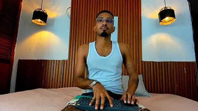 Darwin mayo online show from 11-05-25, 05:35