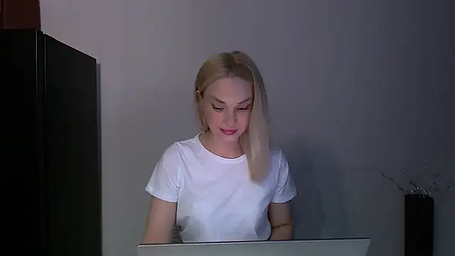 Lia noo regrets online show from 05-31-26, 06:09