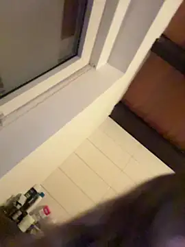 Snapshot of SweetTeenGirl chatting on 11-12-25, 03:01 SweetTeenGirl online show from 11-12-25, 03:01