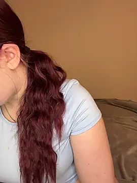 Snapshot of SweetTeenGirl chatting on 02-25-26, 06:28 SweetTeenGirl online show from 02-25-26, 06:28