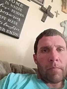 Snapshot of discrCs chatting on 03-21-26, 03:48 discrCs online show from 03-21-26, 03:48