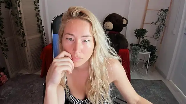 AstraMonroe online show from 07-22-26, 10:07