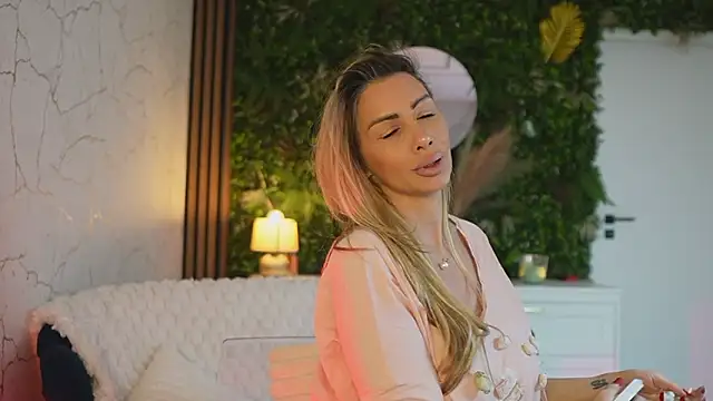 angel wow  online show from 03-18-26, 05:21