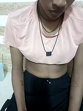 Snapshot of Geeta-satr chatting on 11-03-25, 05:03 Geeta-satr online show from 11-03-25, 05:03