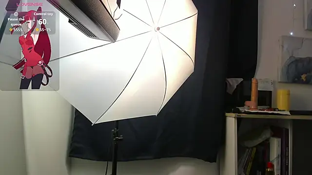 Snapshot of Mishell_Bons chatting on 11-21-25, 06:39 Mishell Bons online show from 11-21-25, 06:39