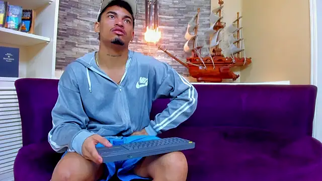 Brownie Lovers online show from 11-04-25, 11:09