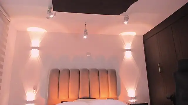 Snapshot of AlliceLover chatting on 09-26-25, 12:09 AlliceLover online show from 09-26-25, 12:09