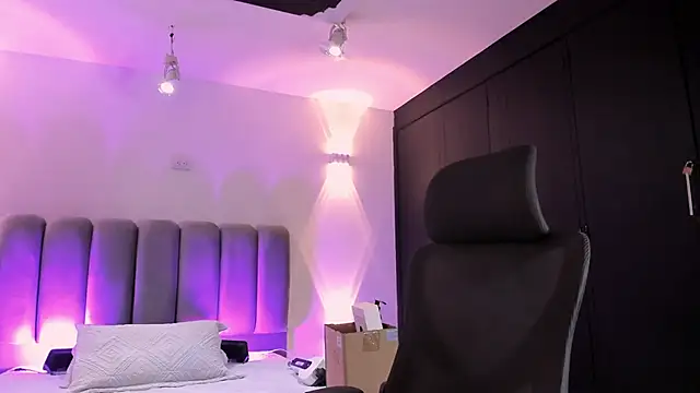 Snapshot of AlliceLover chatting on 10-07-25, 11:18 AlliceLover online show from 10-07-25, 11:18