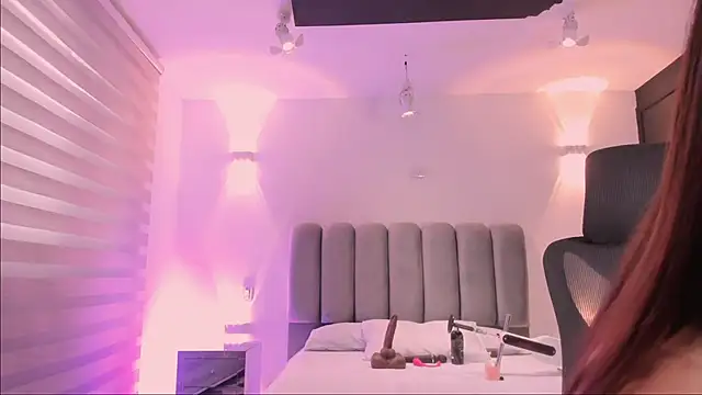 Snapshot of AlliceLover chatting on 11-12-25, 11:54 AlliceLover online show from 11-12-25, 11:54