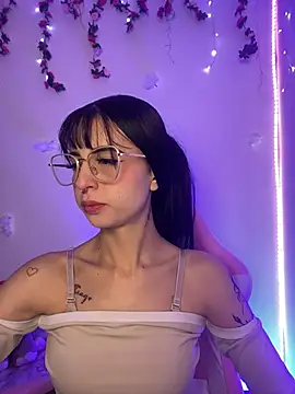 Lia  1 online show from 12-02-25, 08:59