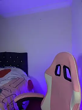 Lia  1 online show from 02-26-26, 12:15