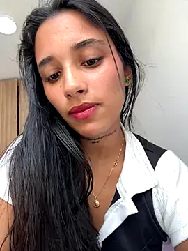 Lorena Mcfly online show from 10-23-25, 06:50