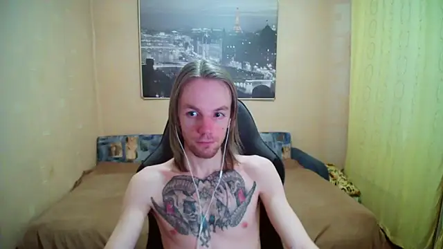 Snapshot of AdamDickens chatting on 10-19-25, 10:10 AdamDickens online show from 10-19-25, 10:10