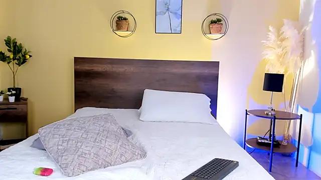 CamilleGrace online show from 09-25-25, 12:53