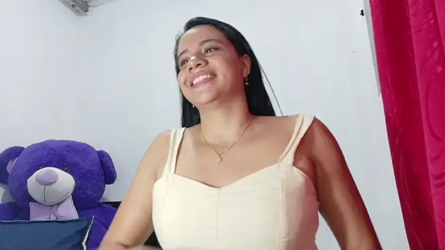 Snapshot of NataliaAr- chatting on 04-05-26, 05:26 NataliaAr- online show from 04-05-26, 05:26