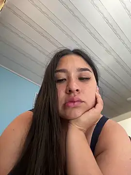 Snapshot of BELLAALEJA chatting on 09-28-25, 07:19 BELLAALEJA online show from 09-28-25, 07:19