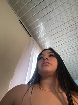 Snapshot of BELLAALEJA chatting on 11-11-25, 07:14 BELLAALEJA online show from 11-11-25, 07:14