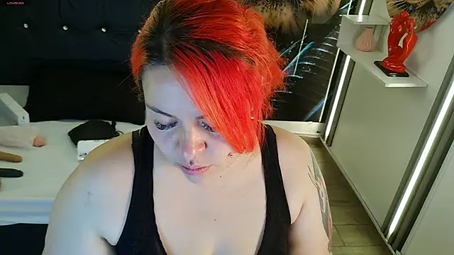 Witch Scarlet online show from 04-30-26, 01:34