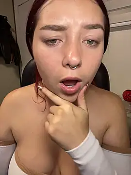Karen18 boobs online show from 06-27-26, 03:11