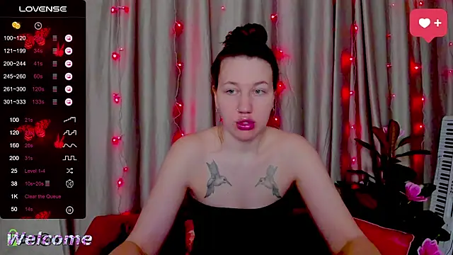 Haley Nikki online show from 02-18-26, 01:23