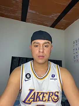 Snapshot of ANGELOGAO chatting on 10-23-25, 02:00 ANGELOGAO online show from 10-23-25, 02:00