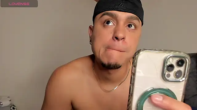 Snapshot of ANGELOGAO chatting on 03-04-26, 04:57 ANGELOGAO online show from 03-04-26, 04:57