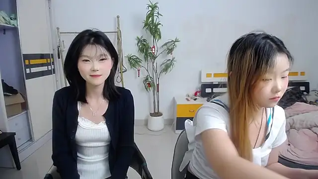 Babygirls523 online show from 09-25-25, 11:03