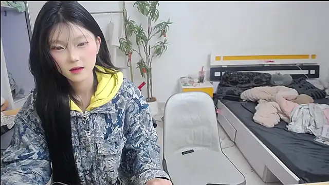 Babygirls523 online show from 11-09-25, 04:49