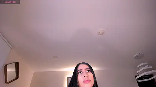 Snapshot of LeahLombardi_ chatting on 11-14-25, 03:16 LeahLombardi online show from 11-14-25, 03:16