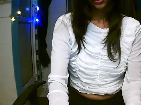 Snapshot of RENUKA_RAJPUT chatting on 06-13-26, 07:12 RENUKA RAJPUT online show from 06-13-26, 07:12