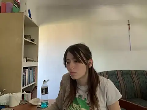 Snapshot of the_holy_t chatting on 12-14-25, 11:15 the holy t online show from 12-14-25, 11:15