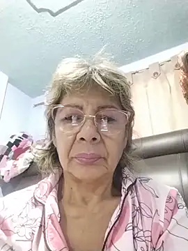 OliviaMorris1 online show from 05-22-26, 11:27