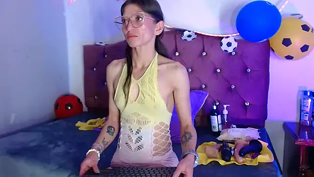 Yandal Iris online show from 07-14-26, 04:28