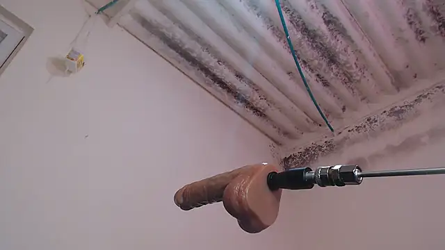 Snapshot of Monserrat_Sweet chatting on 02-14-26, 04:48 Monserrat Sweet online show from 02-14-26, 04:48