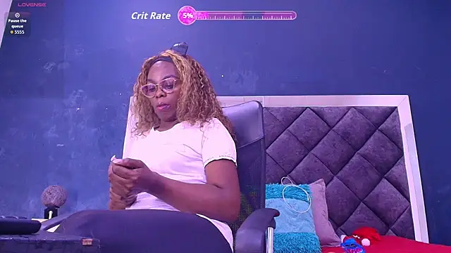 Snapshot of ebony__jheim chatting on 02-28-26, 12:28 ebony jheim online show from 02-28-26, 12:28