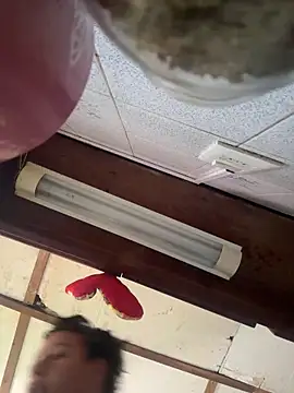 Snapshot of valen1891 chatting on 03-22-26, 05:05 valen1891 online show from 03-22-26, 05:05