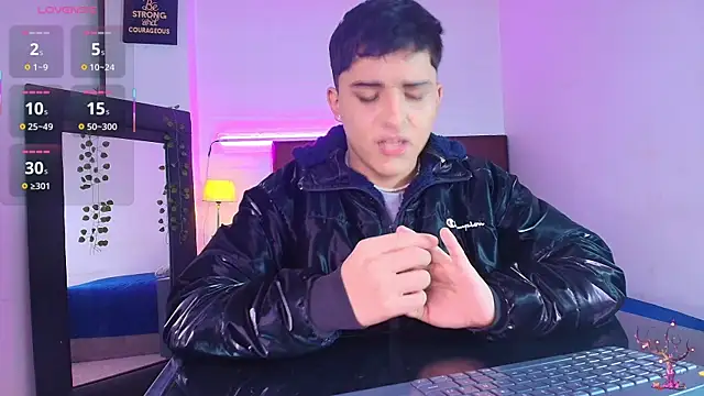 Lucass love online show from 10-28-25, 04:53