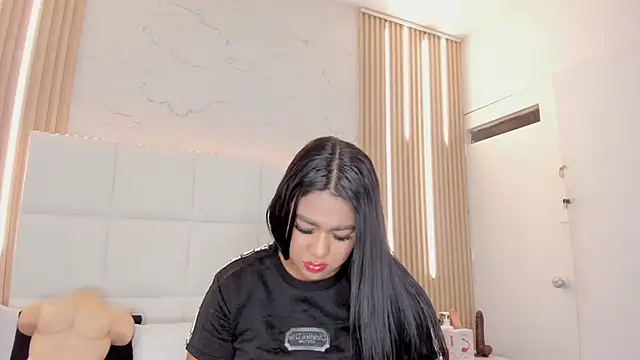 Meloddy Parkerr  online show from 04-18-26, 12:09