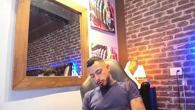 VinzenzRizzo online show from 10-05-25, 04:22