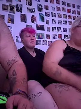 mrandmrsdarkside online show from 10-10-25, 08:52