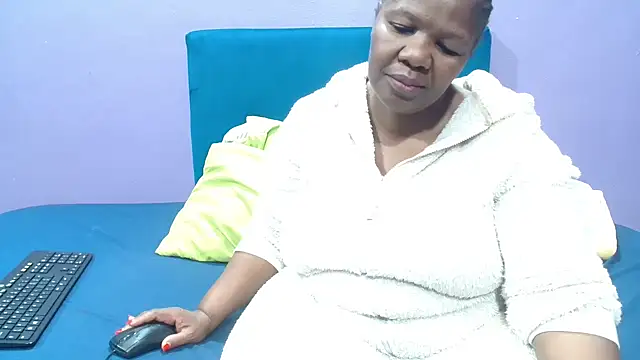 NaughtyChubbyZoe online show from 10-01-25, 05:24