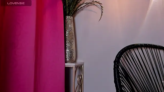 dulce fiore07 online show from 11-18-25, 03:16