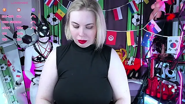 Snapshot of Anna_Maxwell chatting on 06-21-26, 01:52 Anna Maxwell online show from 06-21-26, 01:52