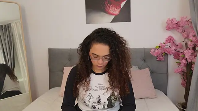 Taylor Tina online show from 03-13-26, 03:18