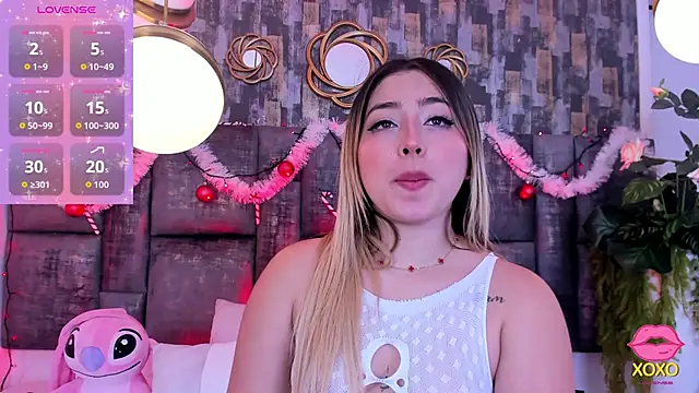 Snapshot of PatyLawrence chatting on 12-04-25, 03:49 PatyLawrence online show from 12-04-25, 03:49